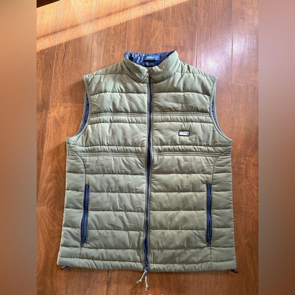 Johnnie-O olive quilted puffer vest L